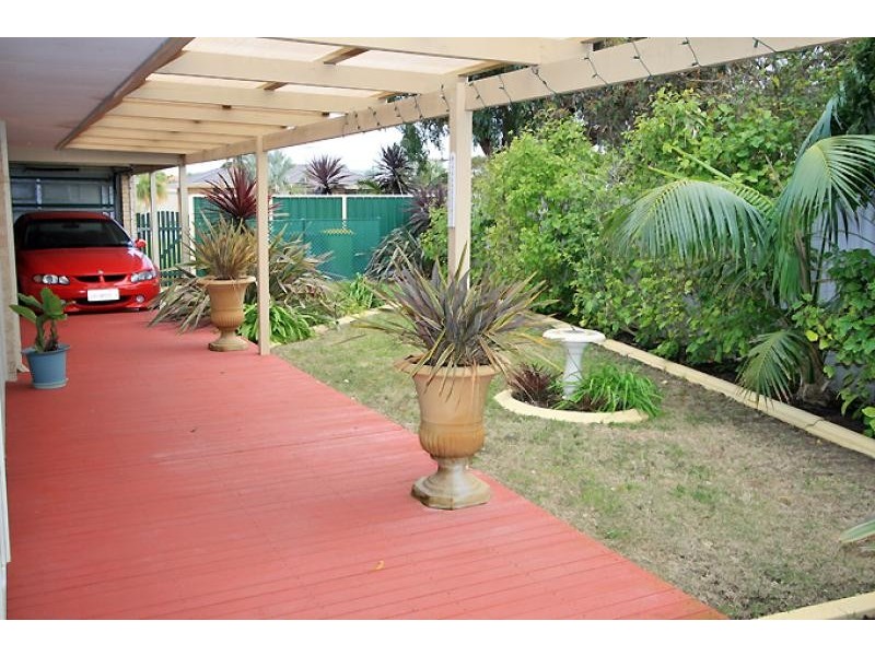 18 Dutton Way, Singleton WA 6175