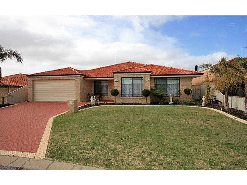 44 Paradise Circuit, Halls Head WA 6210