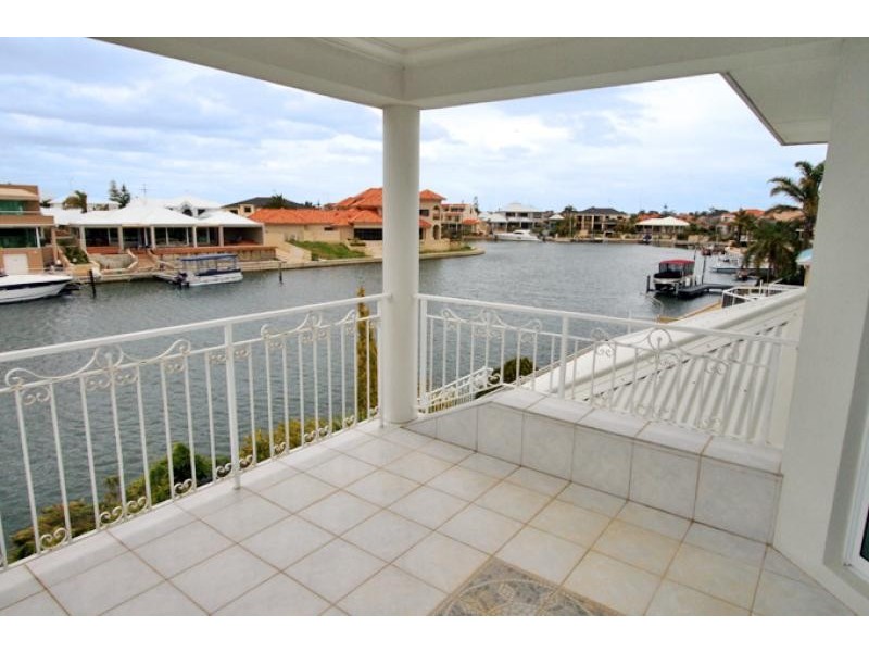 11 Reverie Mews, Mandurah WA 6210