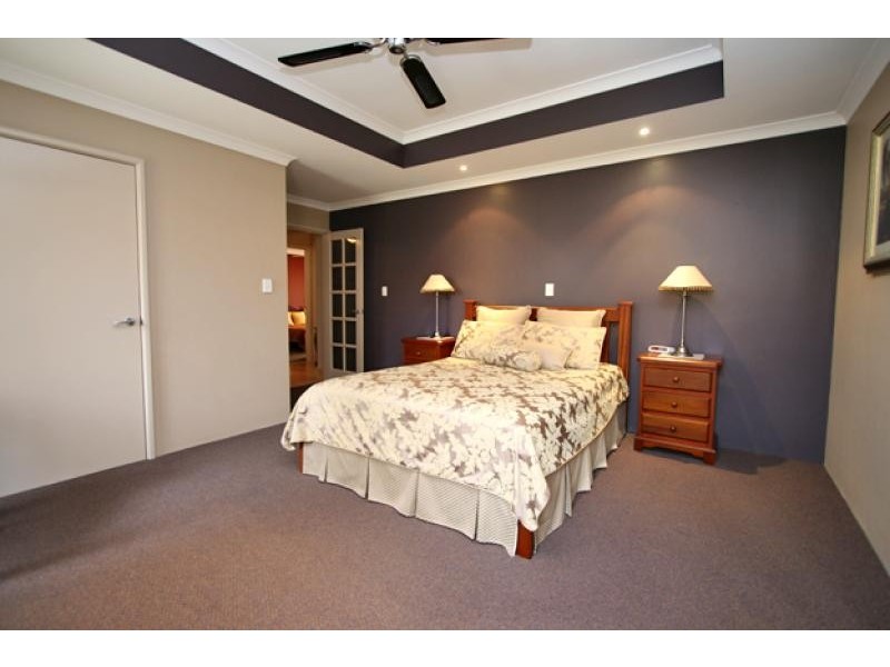 39 Quandong Parkway, Halls Head WA 6210