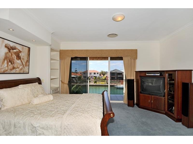 4 Picaroon Place, Mandurah WA 6210