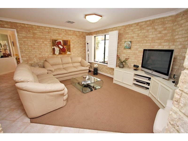 7 Pond Court, San Remo WA 6210