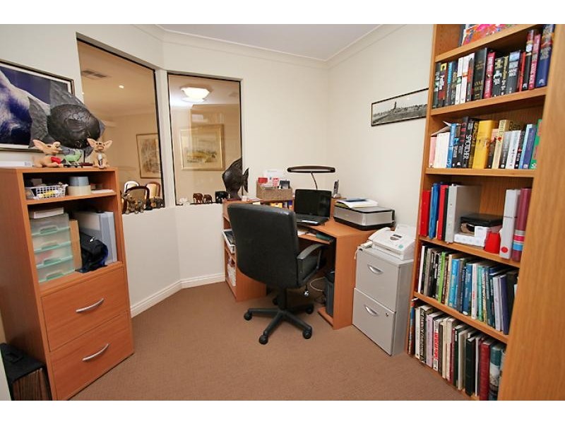 7 Pond Court, San Remo WA 6210