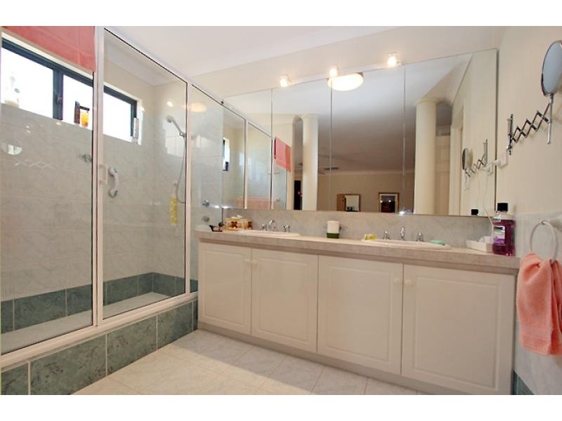 7 Pond Court, San Remo WA 6210