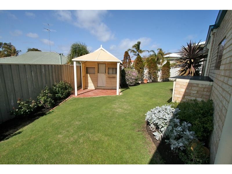 7 Pond Court, San Remo WA 6210