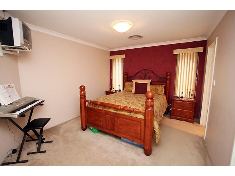 7 Waratah Circle, Halls Head WA 6210