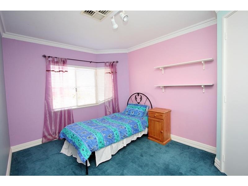 19 Ronsard Drive, San Remo WA 6210