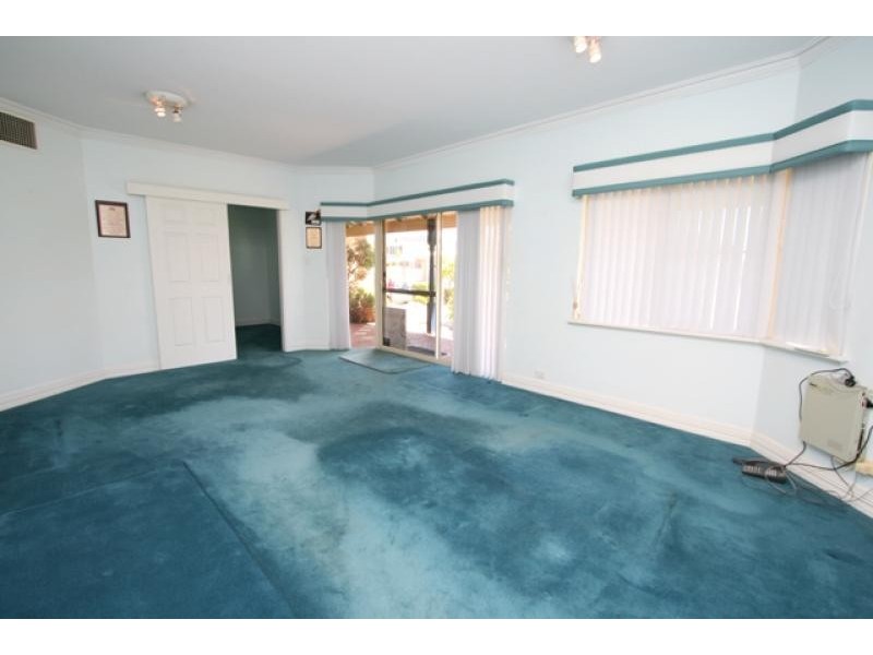 19 Ronsard Drive, San Remo WA 6210