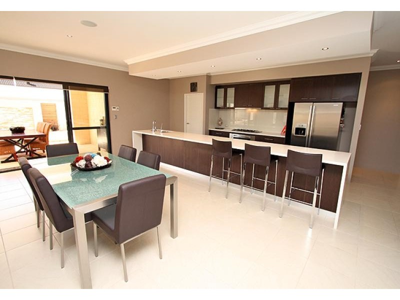 7 Tamar Break, Madora Bay WA 6210