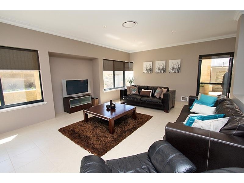 7 Tamar Break, Madora Bay WA 6210