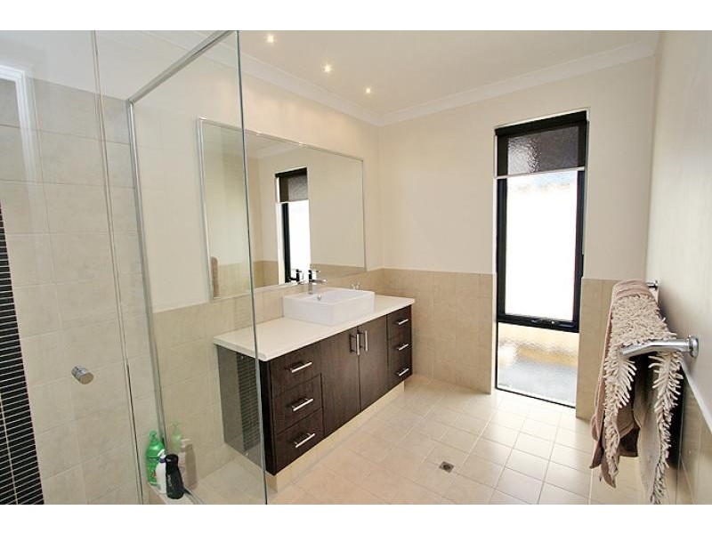 7 Tamar Break, Madora Bay WA 6210