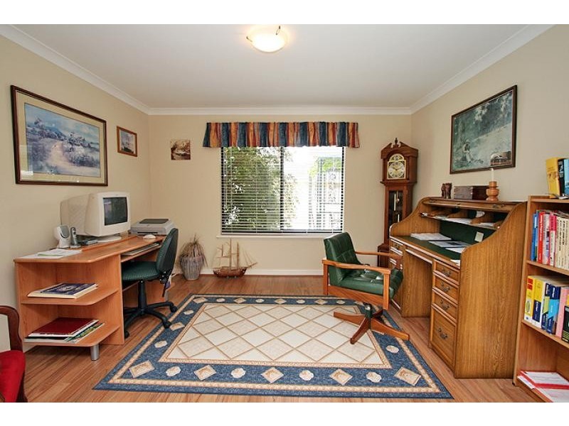 16 Amity Cove, Halls Head WA 6210