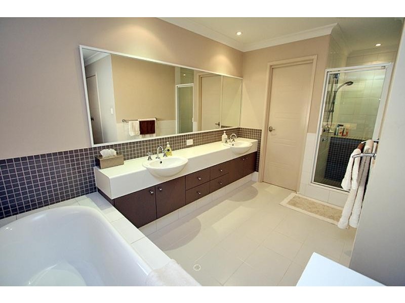 8 Magellan Vista, Dudley Park WA 6210