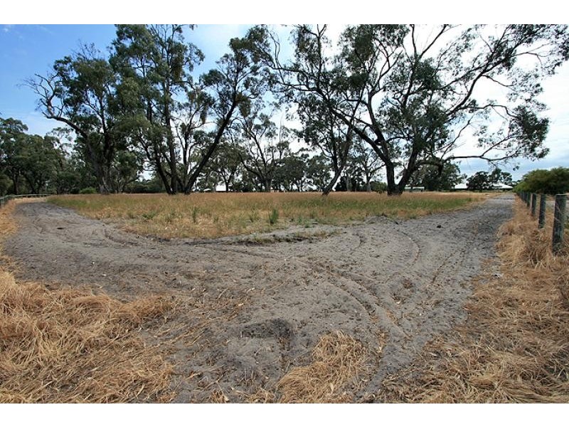 33 Thomasfield Place, Ravenswood WA 6208