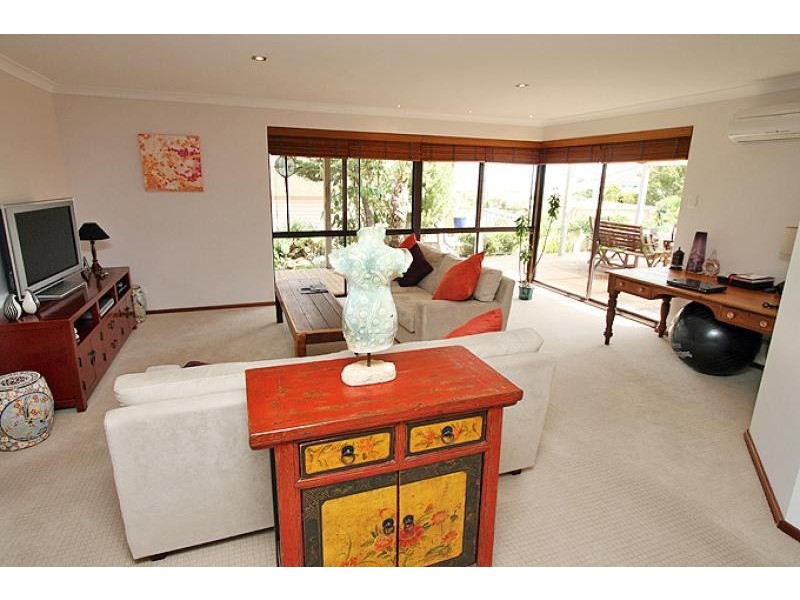 31 Admiralty Crescent, Halls Head WA 6210