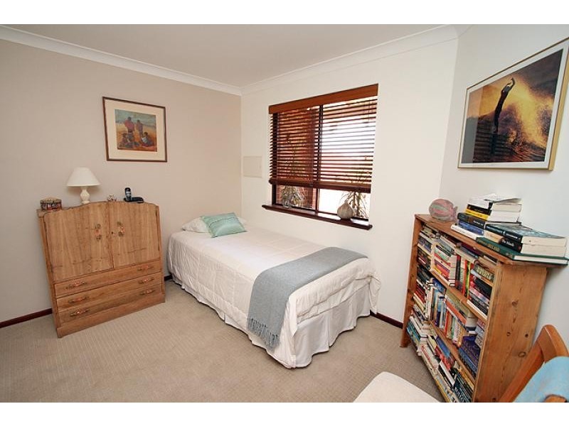 31 Admiralty Crescent, Halls Head WA 6210