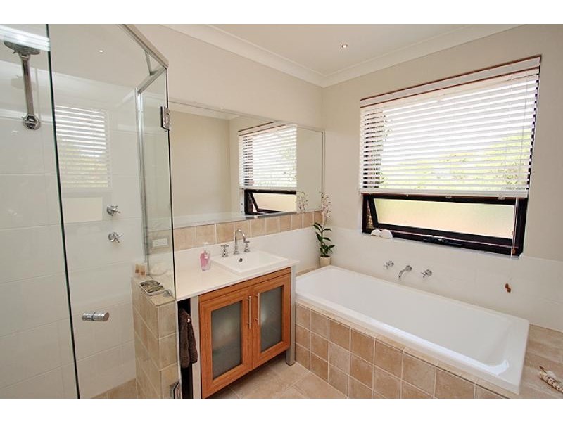 31 Admiralty Crescent, Halls Head WA 6210