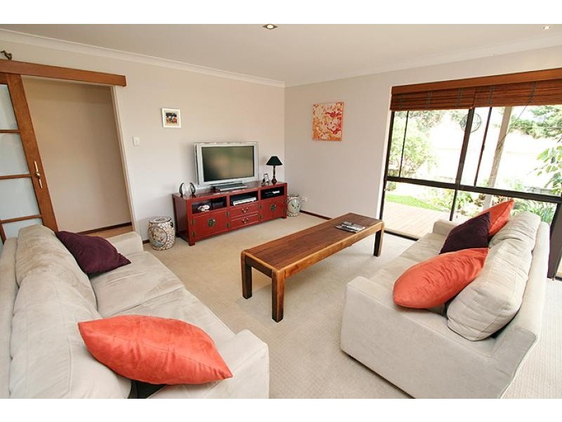 31 Admiralty Crescent, Halls Head WA 6210