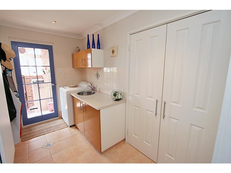 31 Admiralty Crescent, Halls Head WA 6210