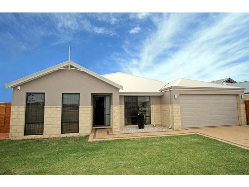 73 Seascapes Boulevard, Halls Head WA 6210