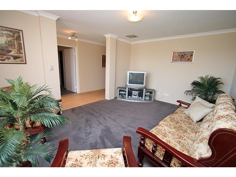 73 Seascapes Boulevard, Halls Head WA 6210