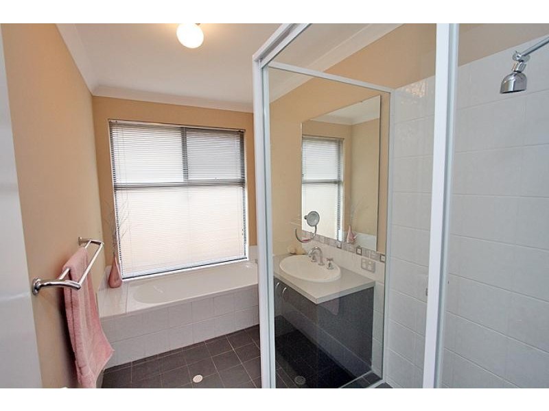 73 Seascapes Boulevard, Halls Head WA 6210