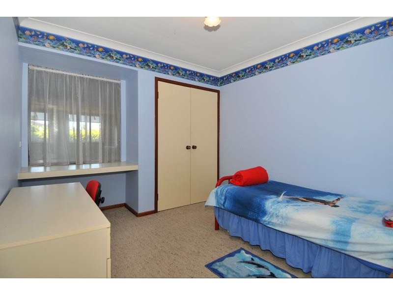 42 Portmarnock Circle, Halls Head WA 6210