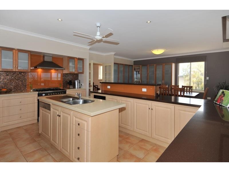 5 b Sabina Drive, Madora Bay WA 6210