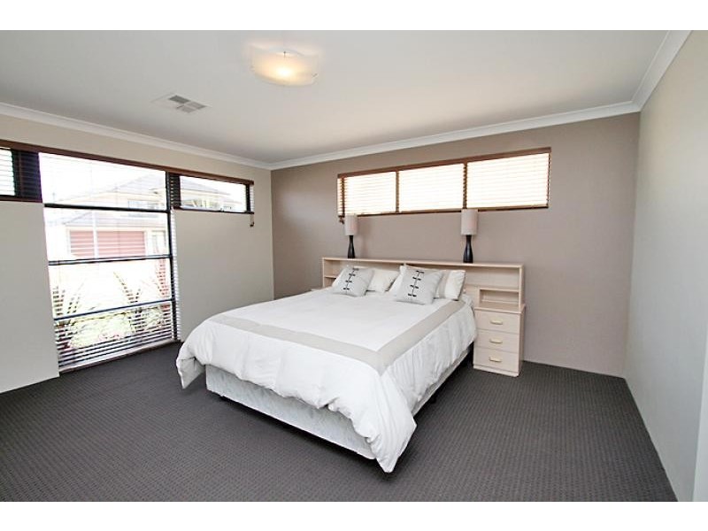 21 Abercrombie Rise, Madora Bay WA 6210