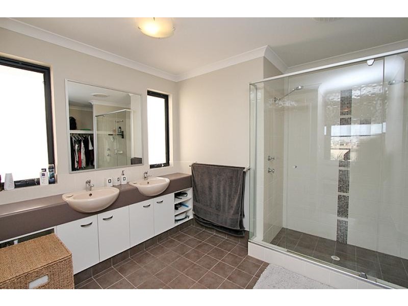 21 Abercrombie Rise, Madora Bay WA 6210