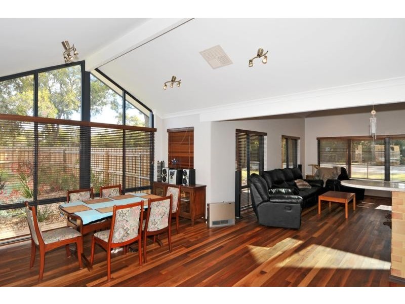 28 Beacham Street, Coodanup WA 6210