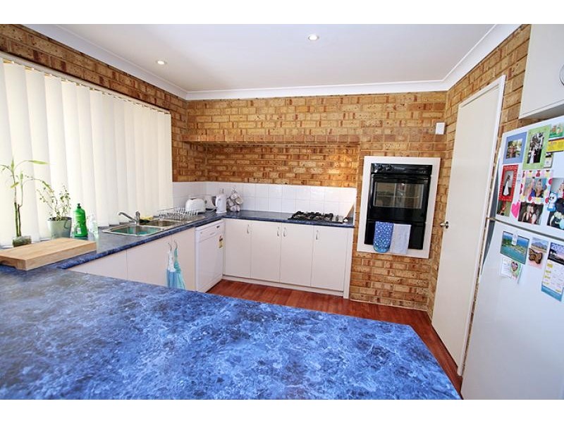 11 Wisteria Gardens, Halls Head WA 6210