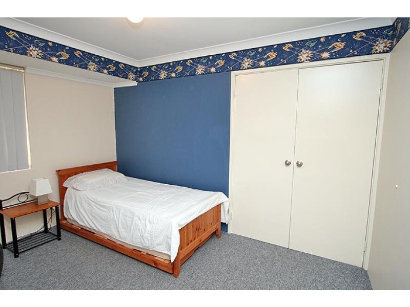 11 Wisteria Gardens, Halls Head WA 6210