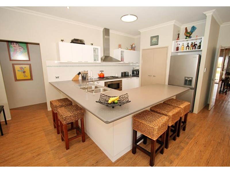 4 Gardenia Approach, Halls Head WA 6210