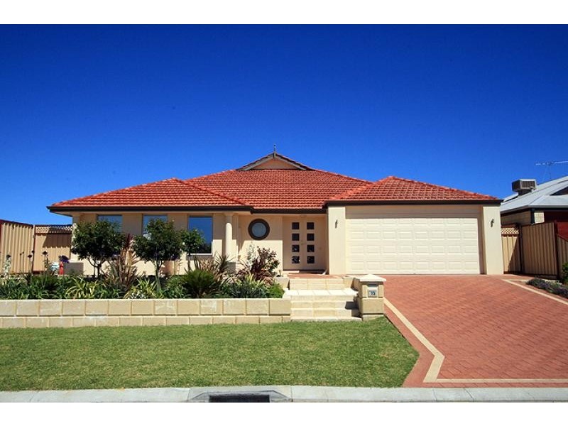 15 Nellie Green, Dudley Park WA 6210