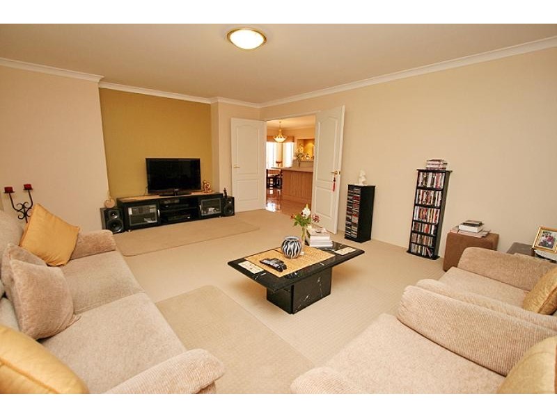 15 Nellie Green, Dudley Park WA 6210