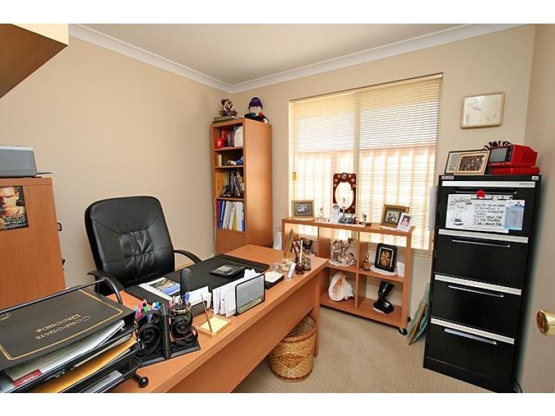 15 Nellie Green, Dudley Park WA 6210