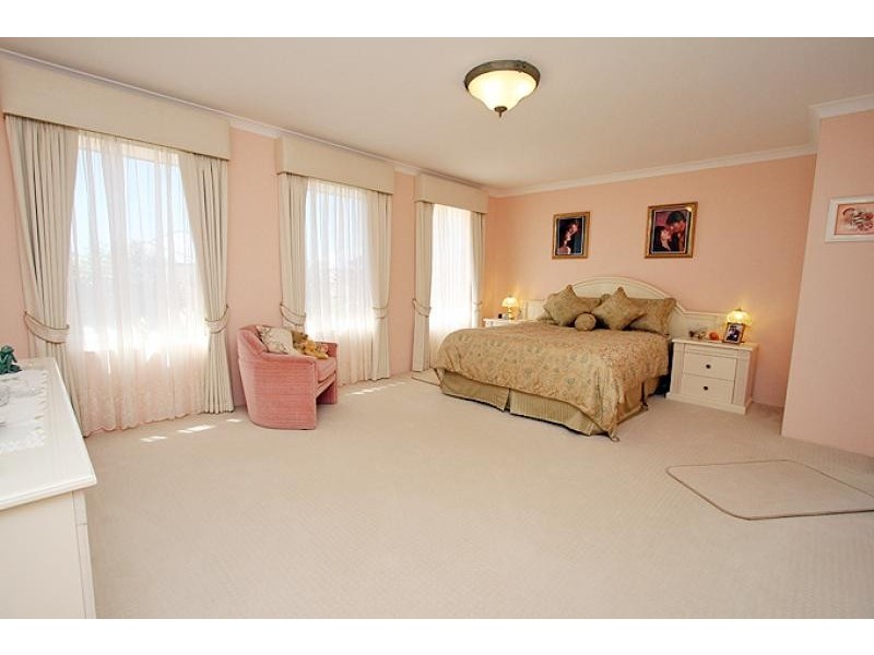 15 Nellie Green, Dudley Park WA 6210