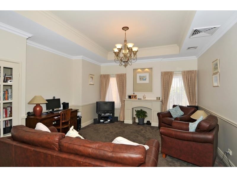 10 Cordia Way, Halls Head WA 6210