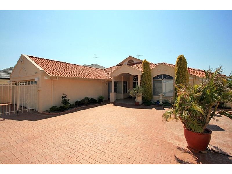 41 Cambria Island Retreat, Mandurah WA 6210