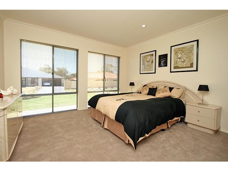 30 Tranquility Way, Halls Head WA 6210