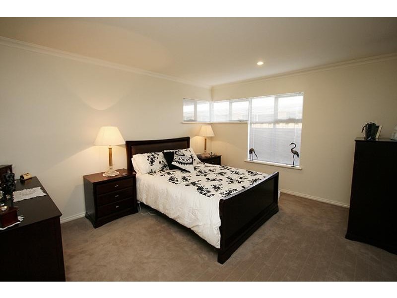 30 Tranquility Way, Halls Head WA 6210