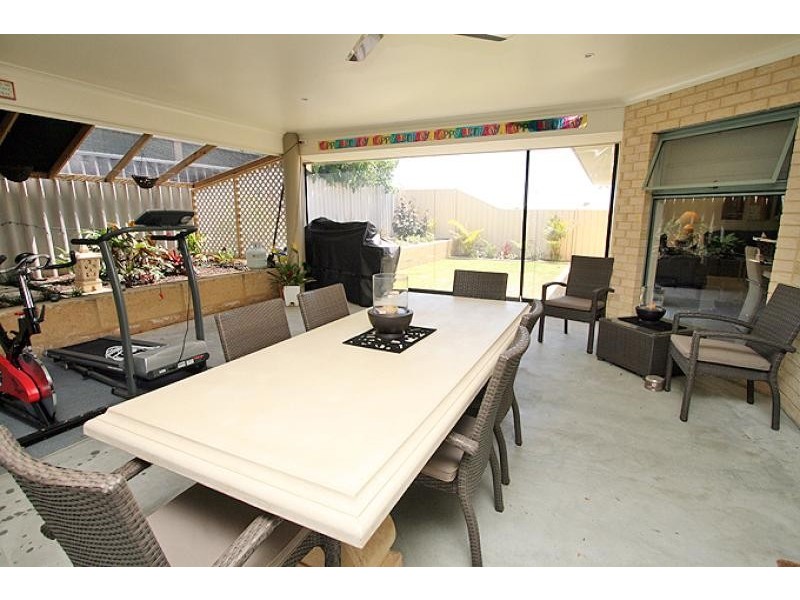 30 Tranquility Way, Halls Head WA 6210