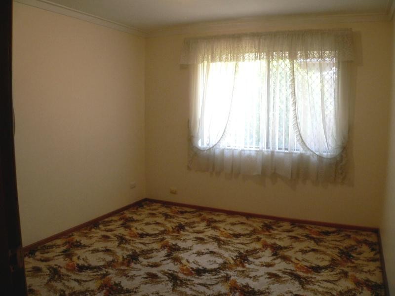 2 Muir Place, Halls Head WA 6210