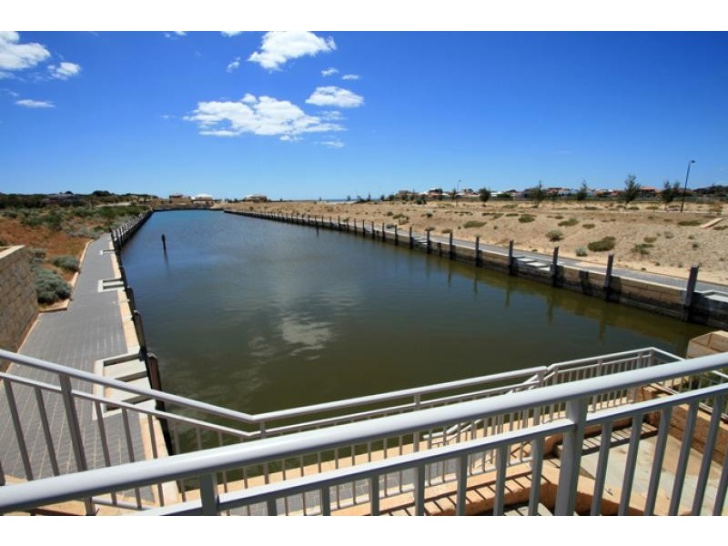 2 Nautical Pass, Dawesville WA 6211