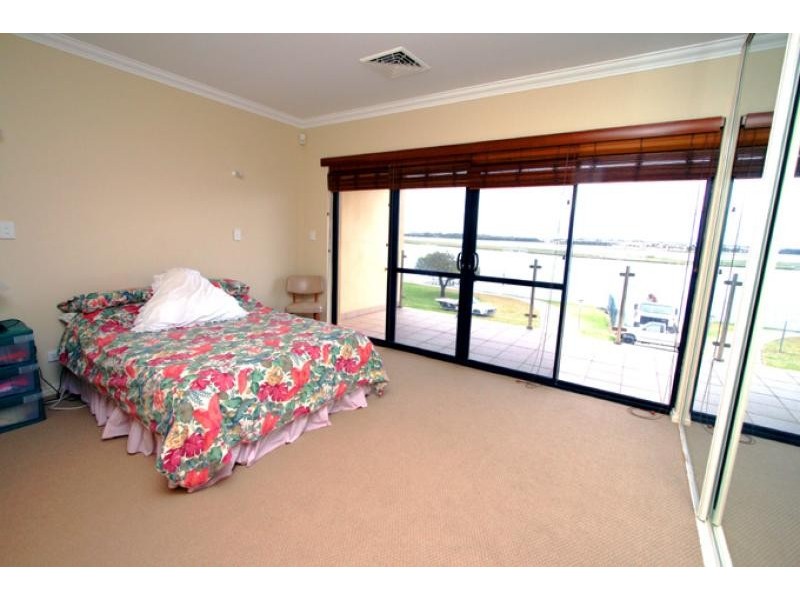 Unit 2/10 Winjan Place, Mandurah WA 6210