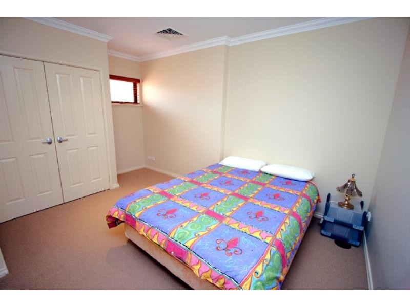 Unit 2/10 Winjan Place, Mandurah WA 6210