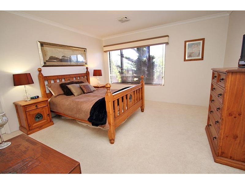 10 Capricorn Mews, Halls Head WA 6210