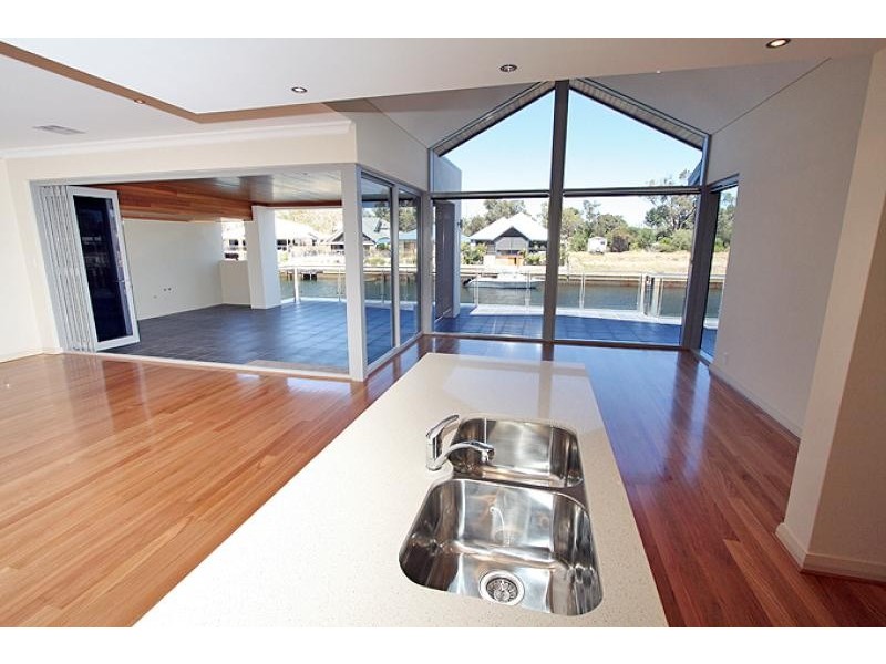 10 Ragamuffin Point, Mandurah WA 6210