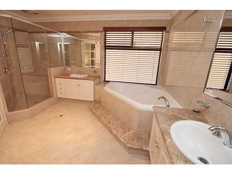 24 Picaroon Place, Mandurah WA 6210